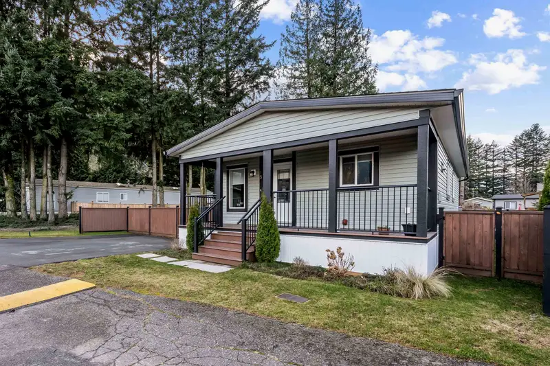 18 63071 FLOOD HOPE ROAD - photo 2 of 25