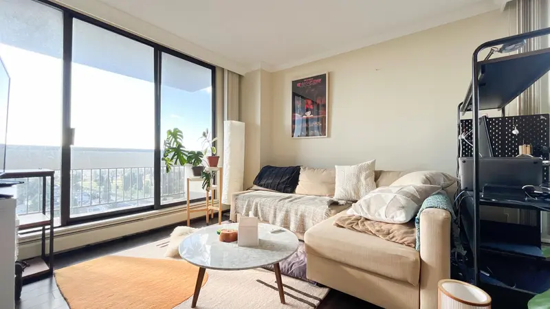 1406 6759 WILLINGDON AVENUE - photo 1 of 25