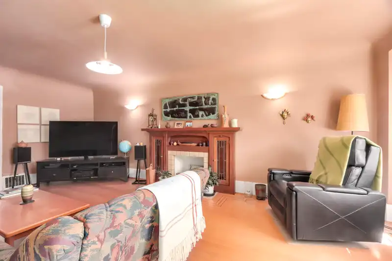 4529 W 8TH AVENUE - photo 2 of 27