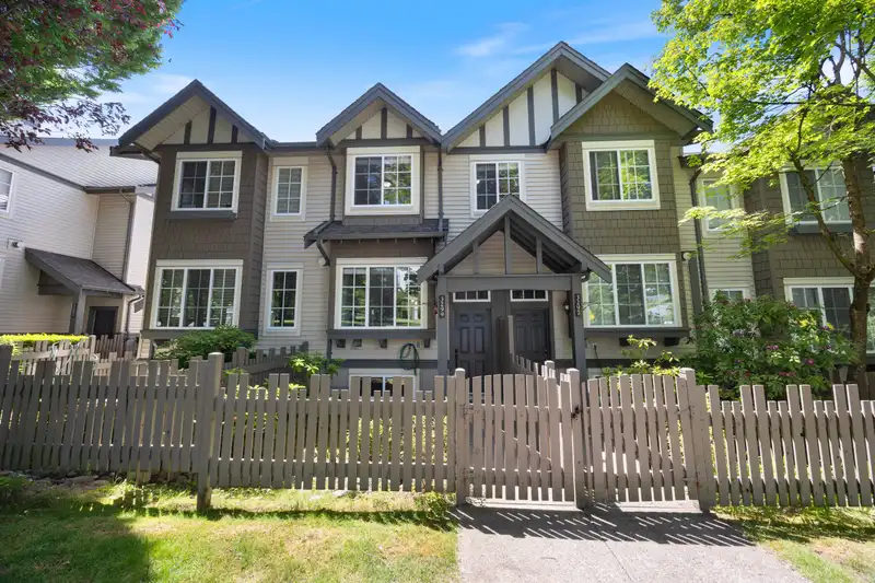 3299 BEAVERBROOK DRIVE - photo 1 of 36