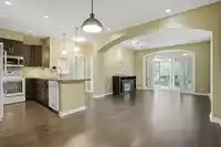 202 33485 SOUTH FRASER WAY - thumbnail 8