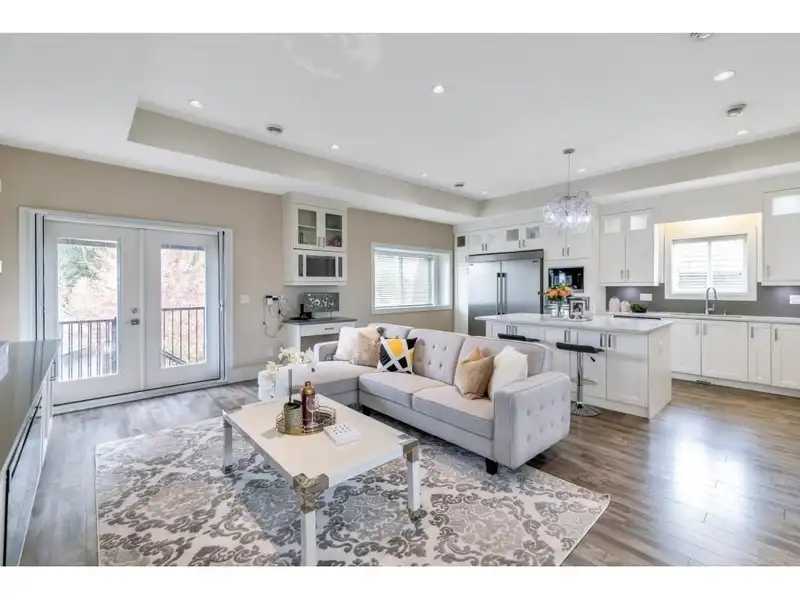 8538 156 STREET - photo 4 of 38