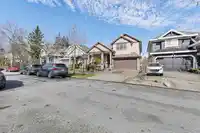 14581 76A AVENUE - thumbnail 2