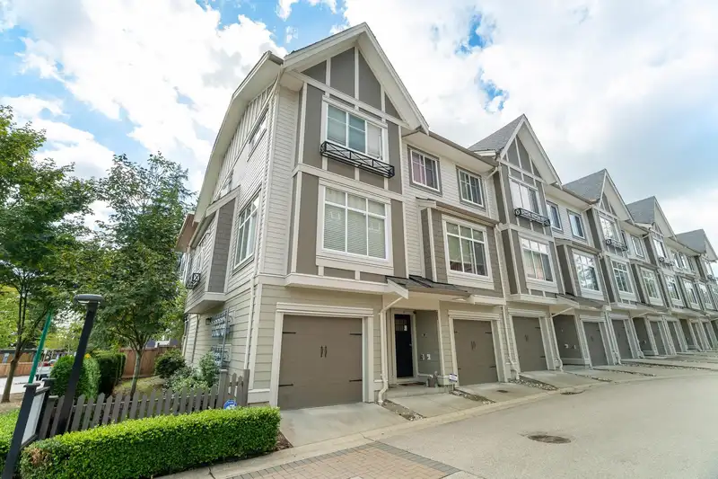 37 6591 195A STREET - photo 1 of 25