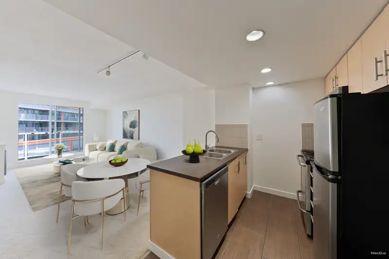 910 200 KEARY STREET - photo 4 of 37
