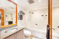 519 10 RENAISSANCE SQUARE - thumbnail 14