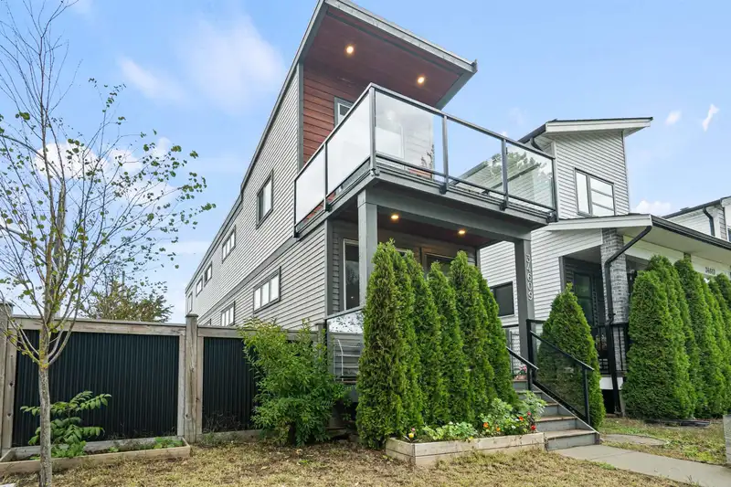34609 2 AVENUE - photo 1 of 40