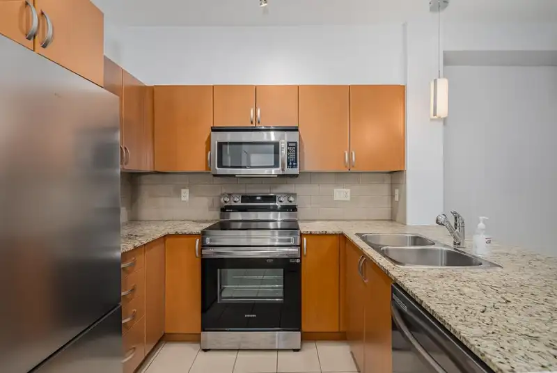 110 13789 107A AVENUE - photo 3 of 28