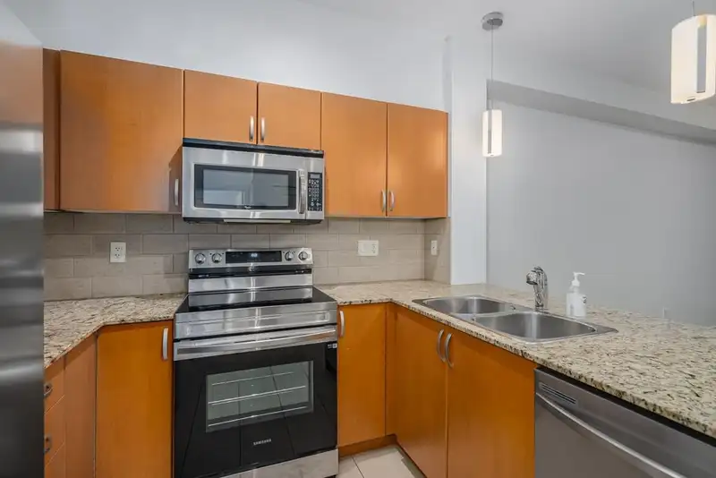 110 13789 107A AVENUE - photo 4 of 28