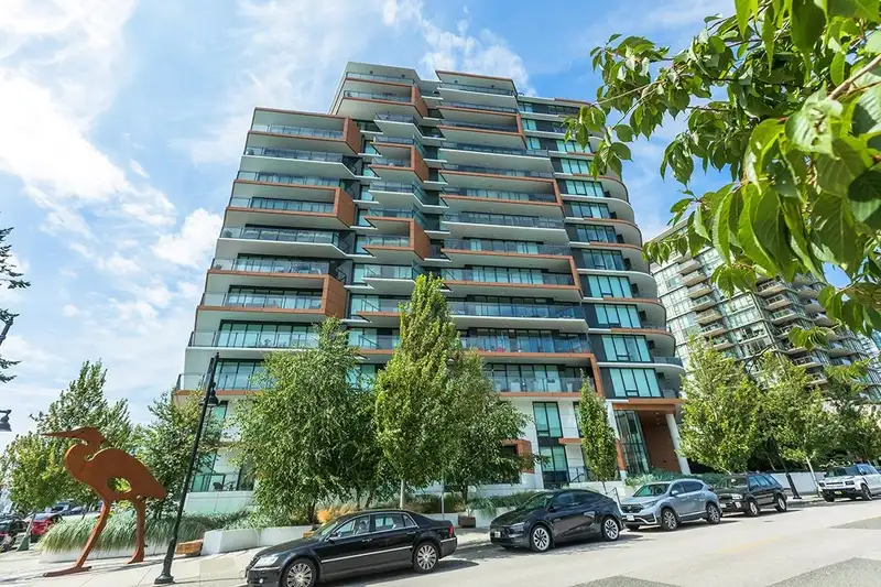 406 1439 GEORGE STREET - photo 2 of 40