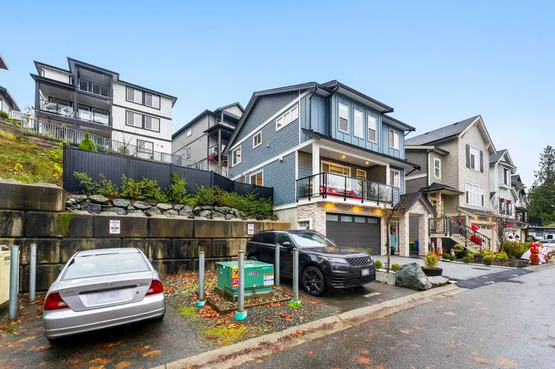 47 4295 OLD CLAYBURN ROAD - photo 2 of 25