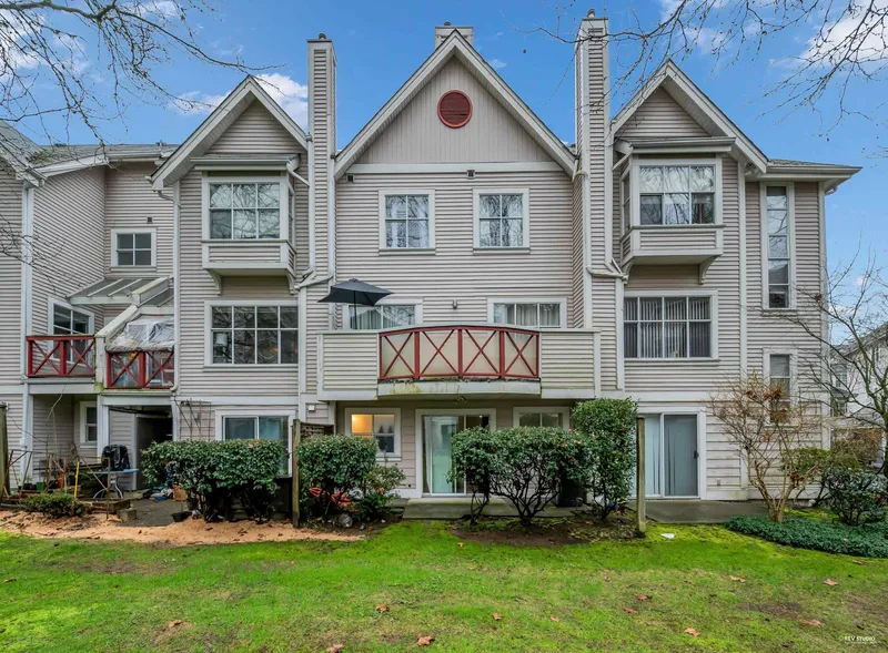 73 2450 HAWTHORNE AVENUE - photo 1 of 16