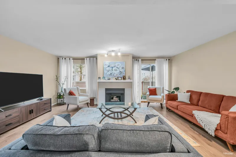 73 2450 HAWTHORNE AVENUE - photo 3 of 16