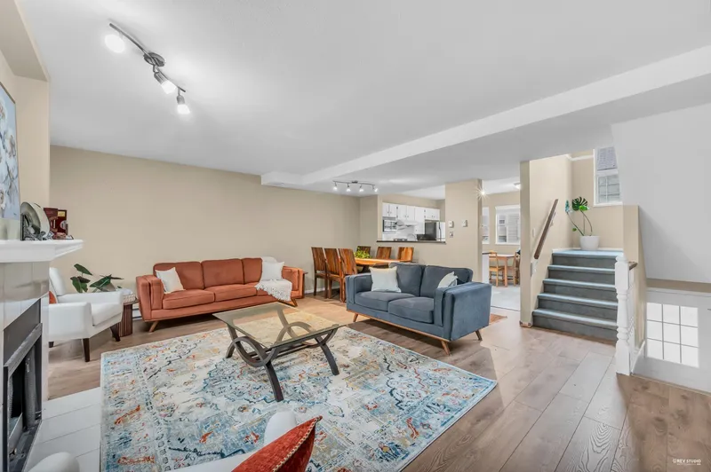 73 2450 HAWTHORNE AVENUE - photo 4 of 16