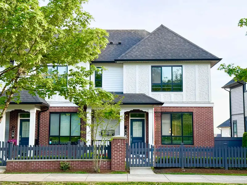 18 3500 BURKE VILLAGE PROMENADE - photo 1 of 23