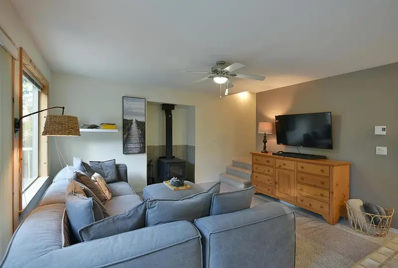 8650 REDROOFFS ROAD - photo 3 of 25