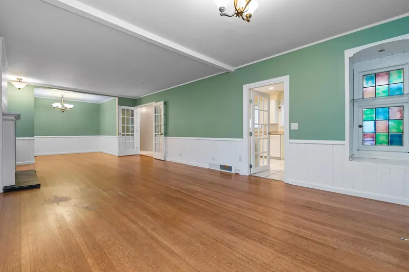 45883 BERKELEY AVENUE - photo 2 of 25