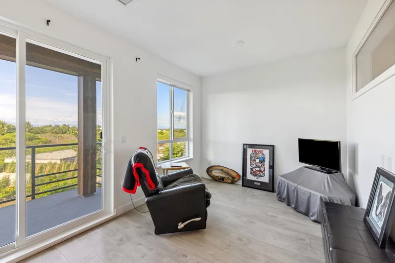 203 2499 RABBIT DRIVE - photo 2 of 25