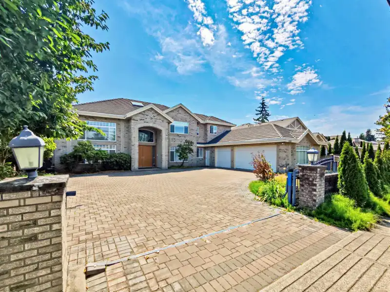 6560 FRANCIS ROAD - photo 1 of 33