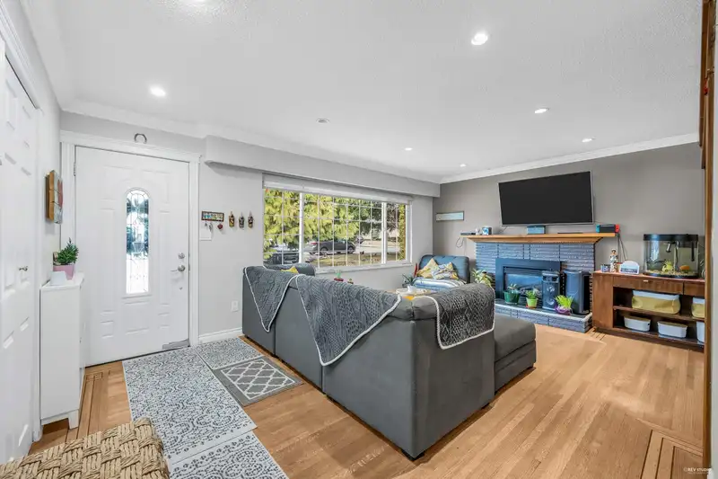 3624 FLINT STREET - photo 3 of 16