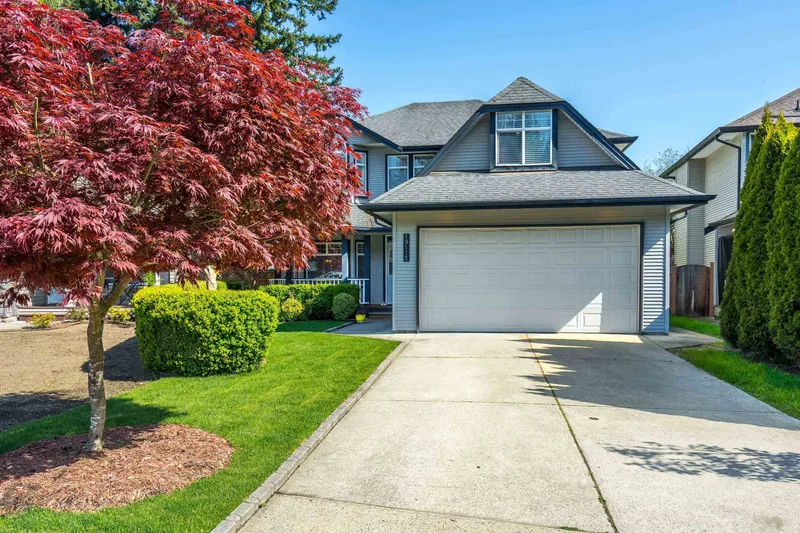 19115 DOERKSEN DRIVE - photo 2 of 25