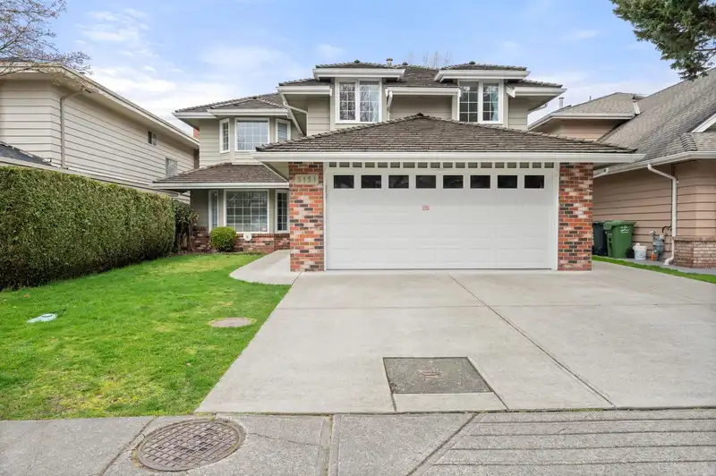 5151 BUNTING AVENUE - photo 1 of 40