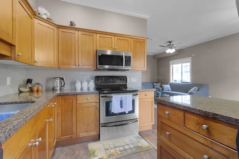 18 31235 UPPER MACLURE ROAD - photo 4 of 25