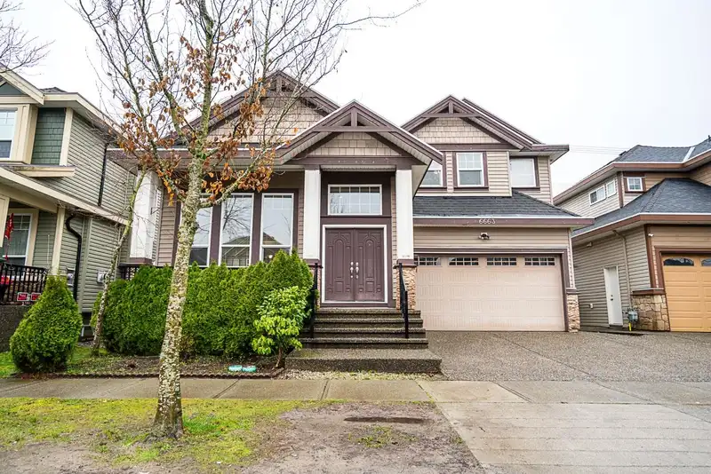 6663 125A STREET - photo 1 of 32