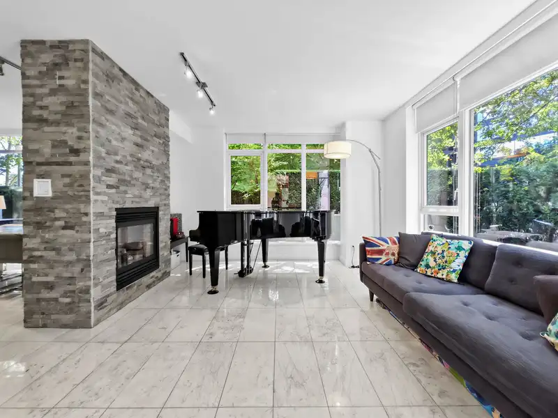1211 W CORDOVA STREET - photo 3 of 39
