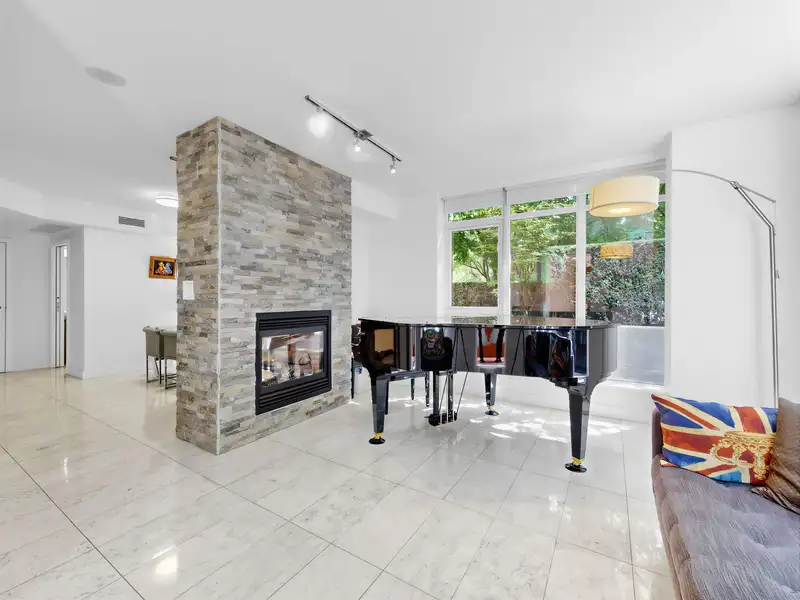 1211 W CORDOVA STREET - photo 4 of 39