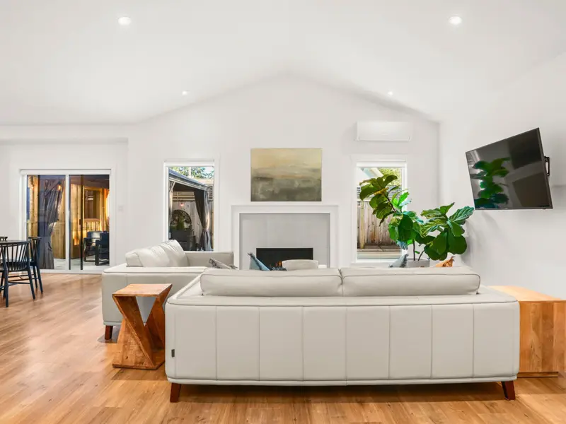 510 JORDAN WAY - photo 4 of 25