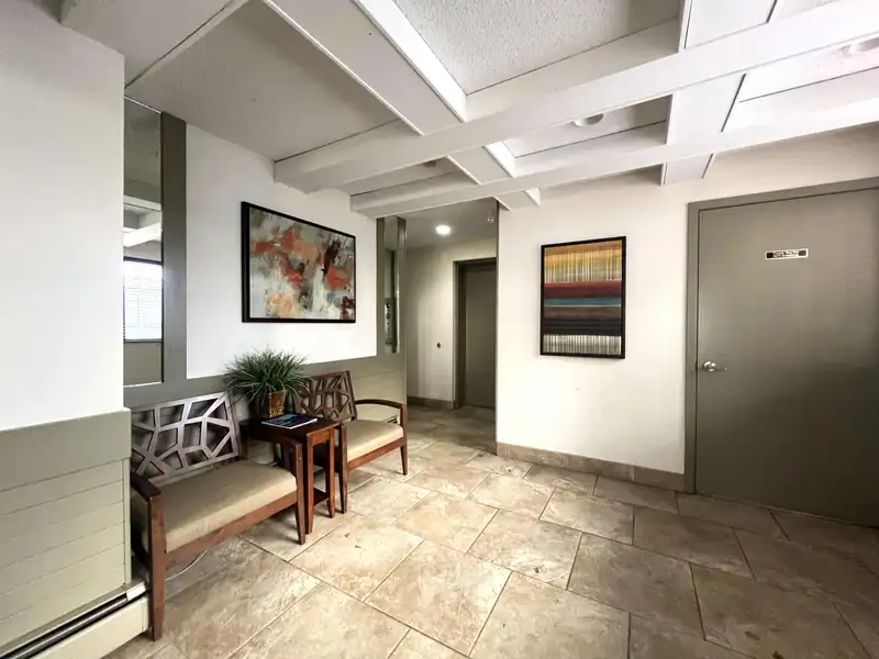 104 8775 CARTIER STREET - photo 4 of 35