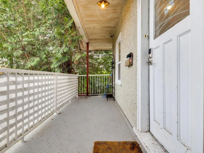 4168 PARKER STREET - photo 3 of 25