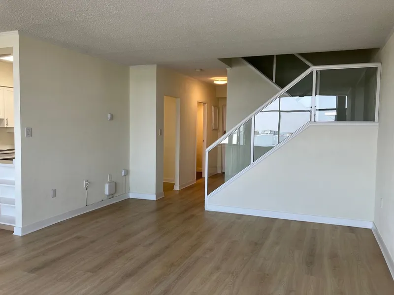 1603 6631 MINORU BOULEVARD - photo 3 of 25