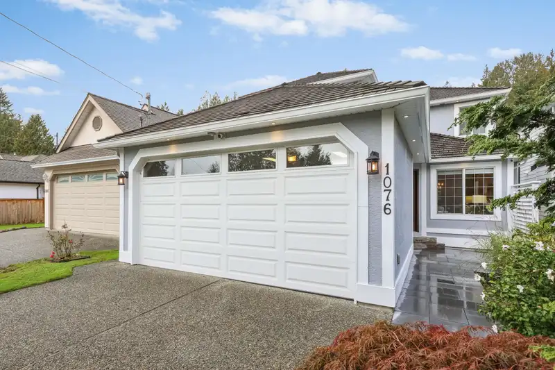 1076 CLEMENTS AVENUE - photo 2 of 32