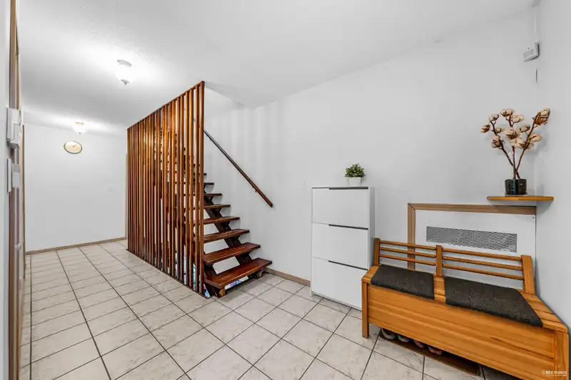 3015 E 45TH AVENUE - photo 3 of 40