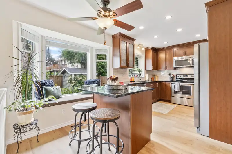 22814 REID AVENUE - photo 1 of 31