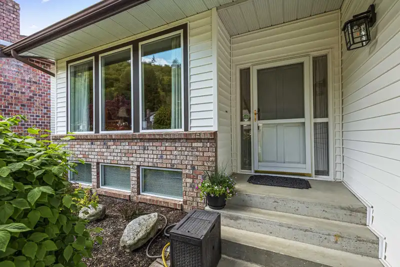 2905 GLENSHIEL DRIVE - photo 4 of 40