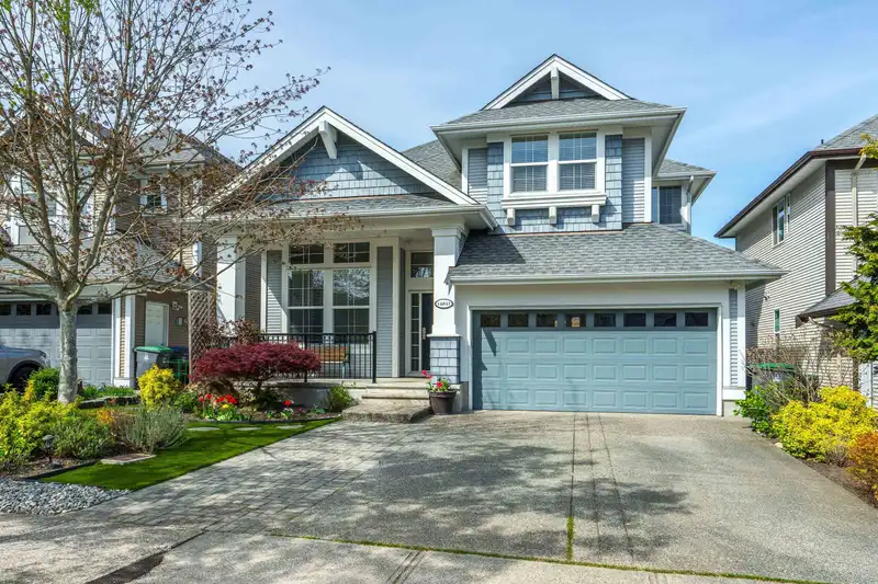 14841 59 AVENUE - photo 1 of 40