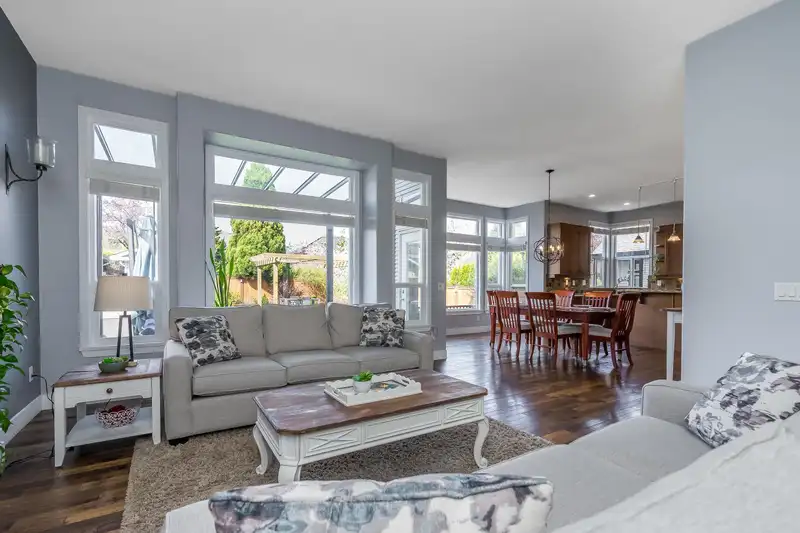 14841 59 AVENUE - photo 3 of 40