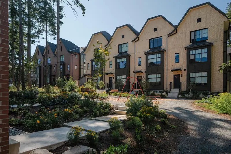 145 2350 165 STREET - photo 1 of 15