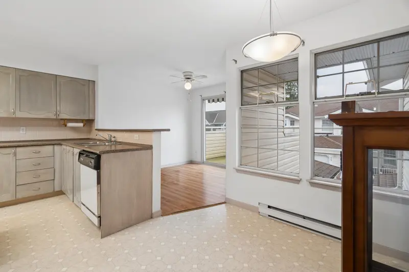 19 9168 FLEETWOOD WAY - photo 4 of 25