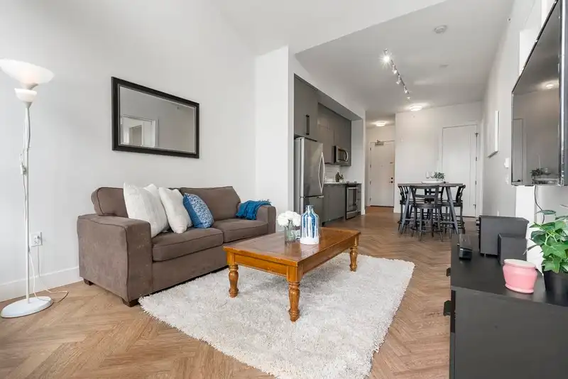 421 14968 101A AVENUE - photo 1 of 40