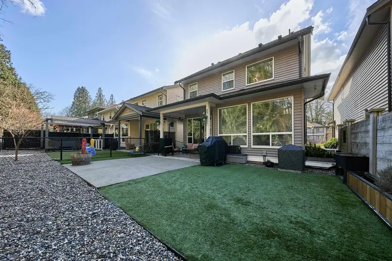 13032 237A STREET - photo 3 of 25