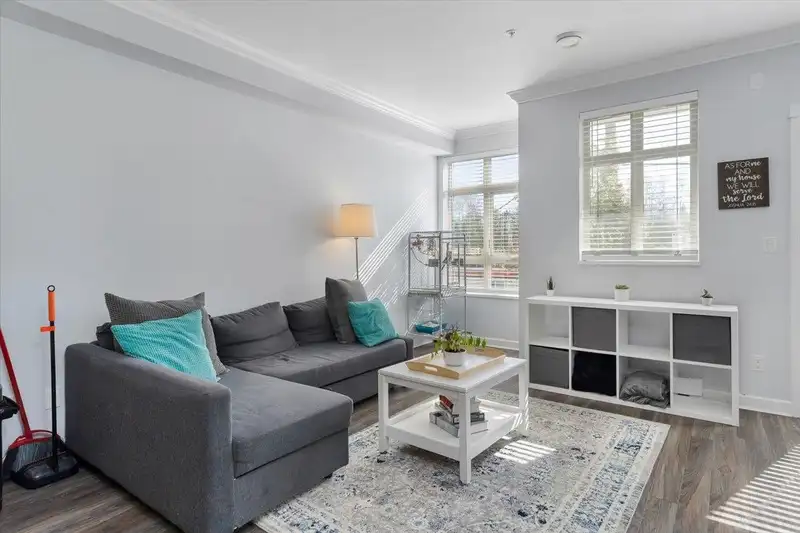 202 20861 83 AVENUE - photo 3 of 25