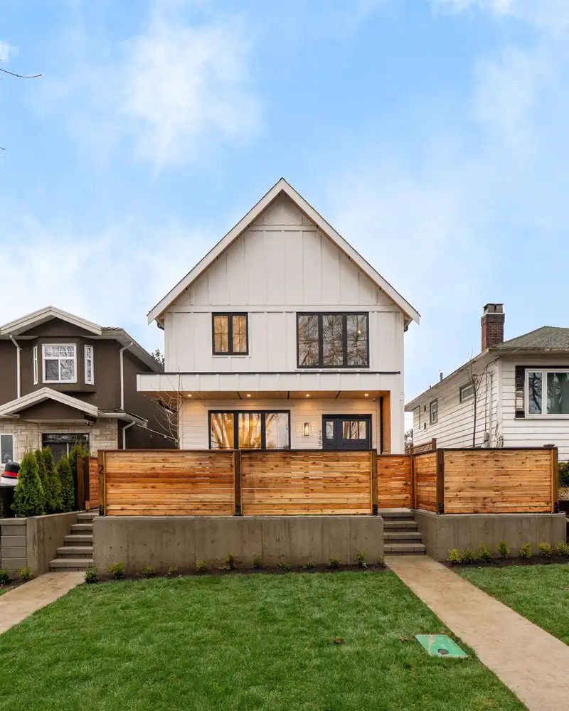 2 745 SKEENA STREET - photo 1 of 35