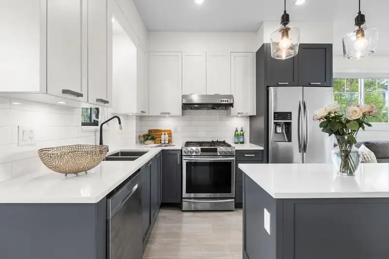 57 188 WOOD STREET - photo 2 of 40