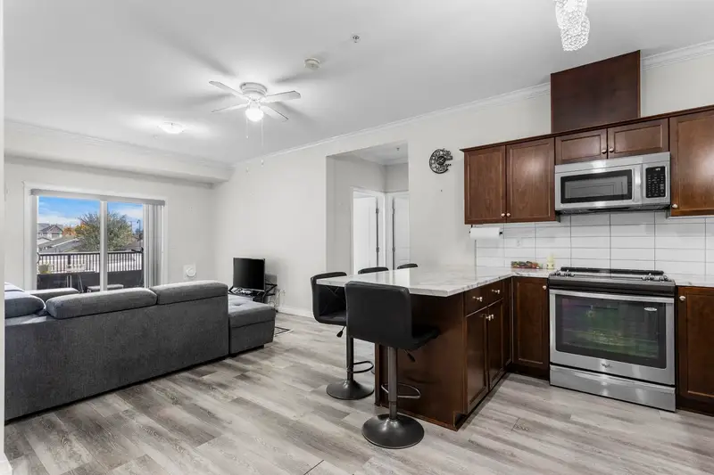 110 46053 CHILLIWACK CENTRAL ROAD - photo 1 of 22