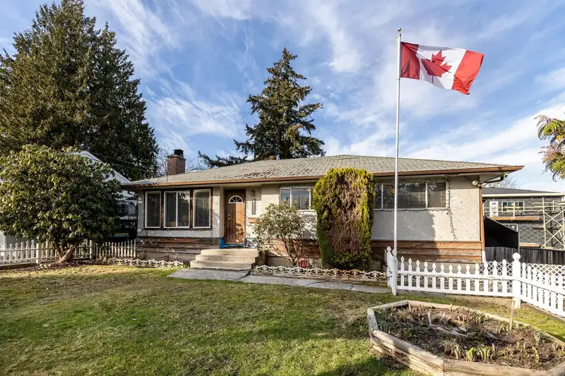 13147 106A AVENUE - photo 1 of 39