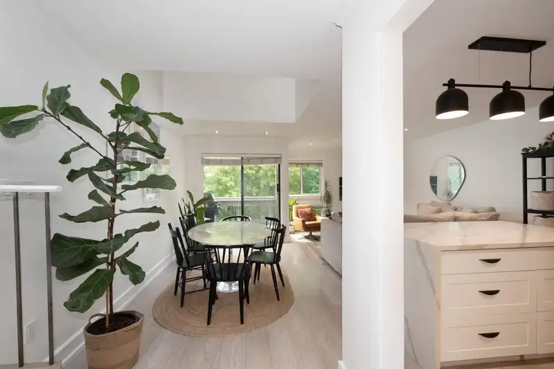 305 1299 W 7TH AVENUE - photo 2 of 37